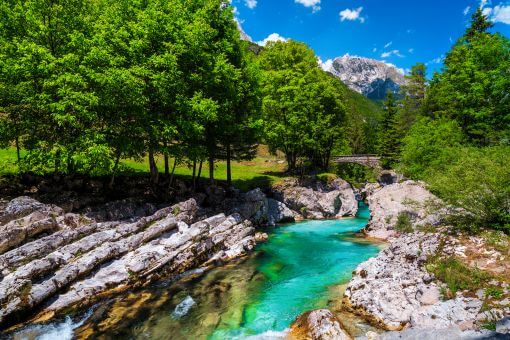 Emerald green River Soca